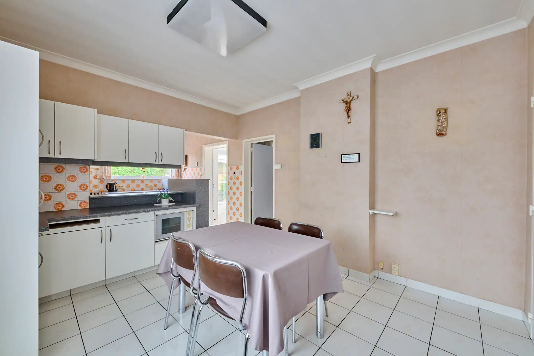 Residentieel gelegen woning op een ZO georiënteerd perceel foto 6