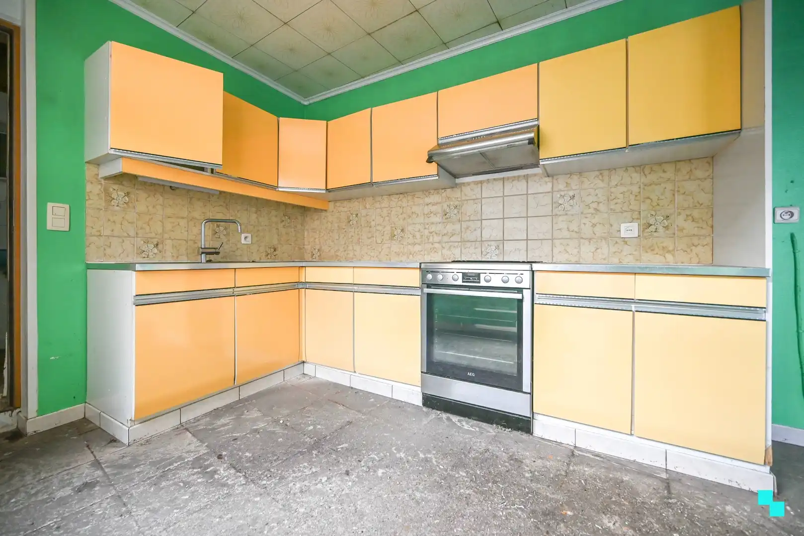 Ruime te renoveren halfopen bebouwing te Bissegem foto 10