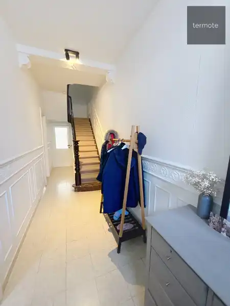 Ruime rijwoning foto 3