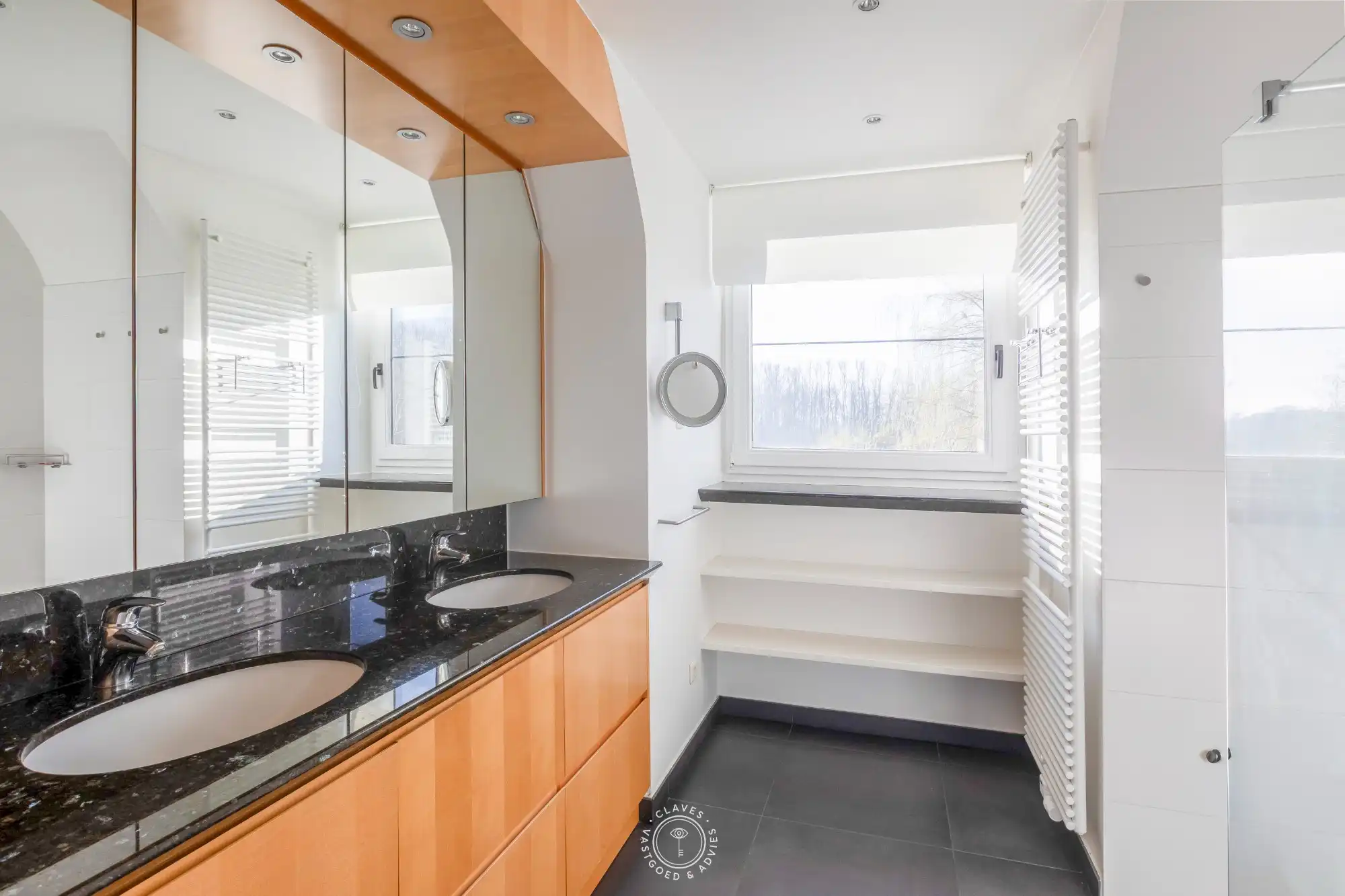 Een unieke combinatie van wonen, werken en genieten in Waasmunster foto 22