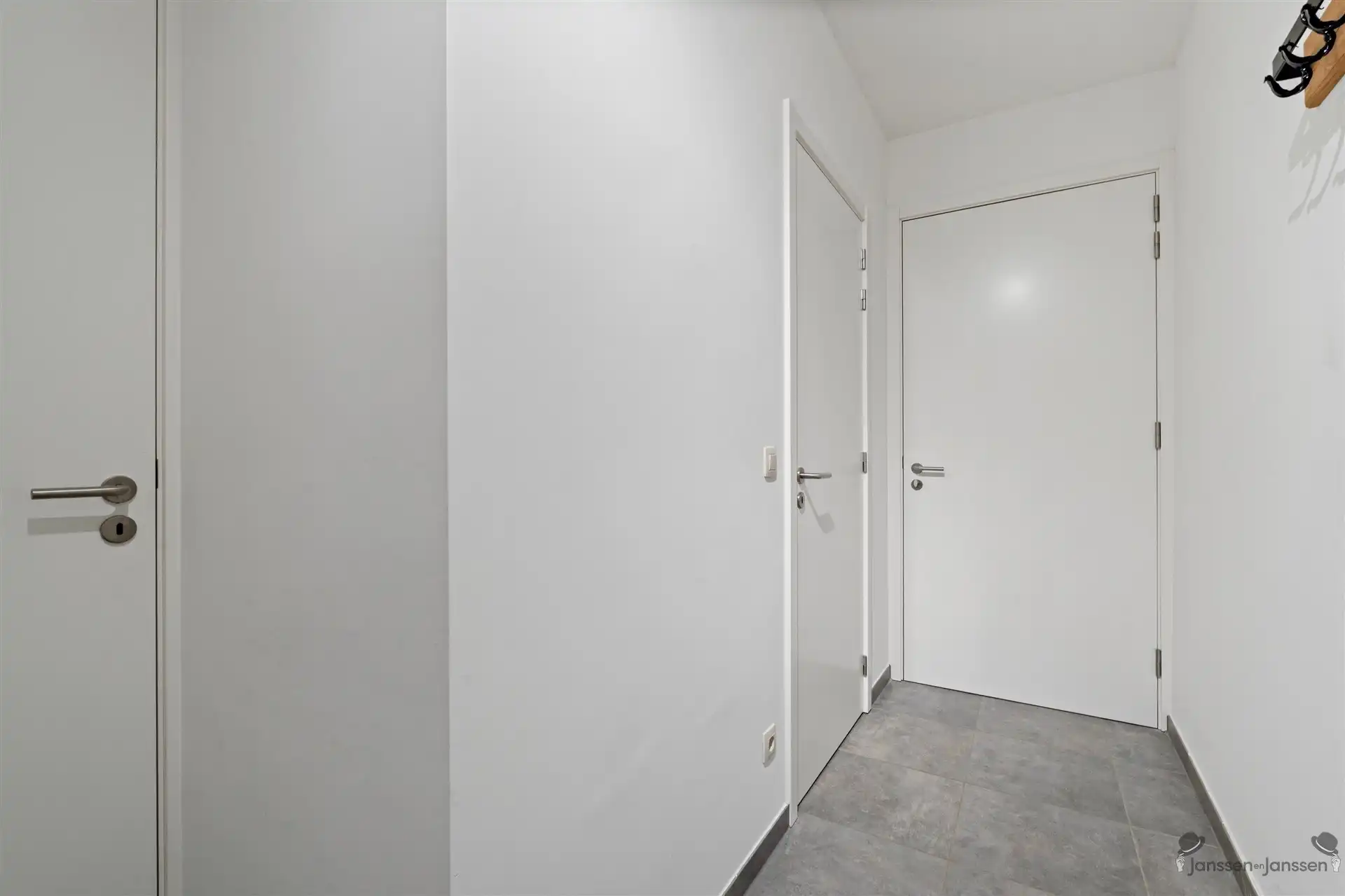 BEN appartement met terras, zonnepanelen, berging & garage foto 15