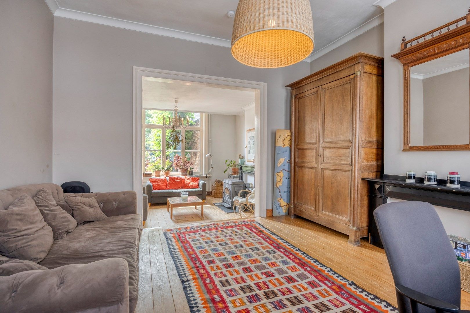 Instapklaar herenhuis met 4/5 slpks, centraal gelegen in Achterbos !  foto 10