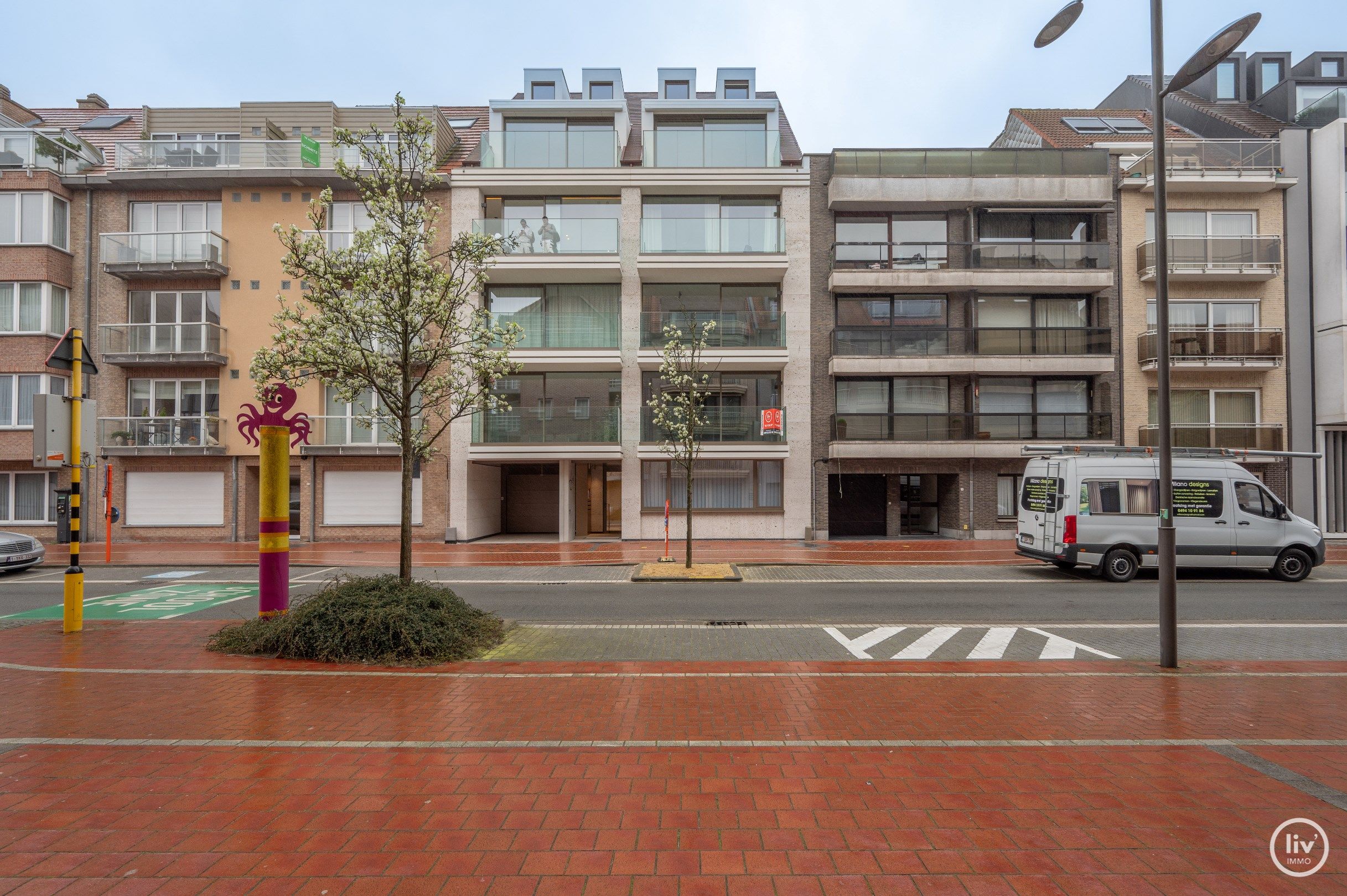 Uniek nieuwbouwappartement met 2 slaapkamers gelegen op een fantastische ligging in de Paul Parmentierlaan.  foto 2