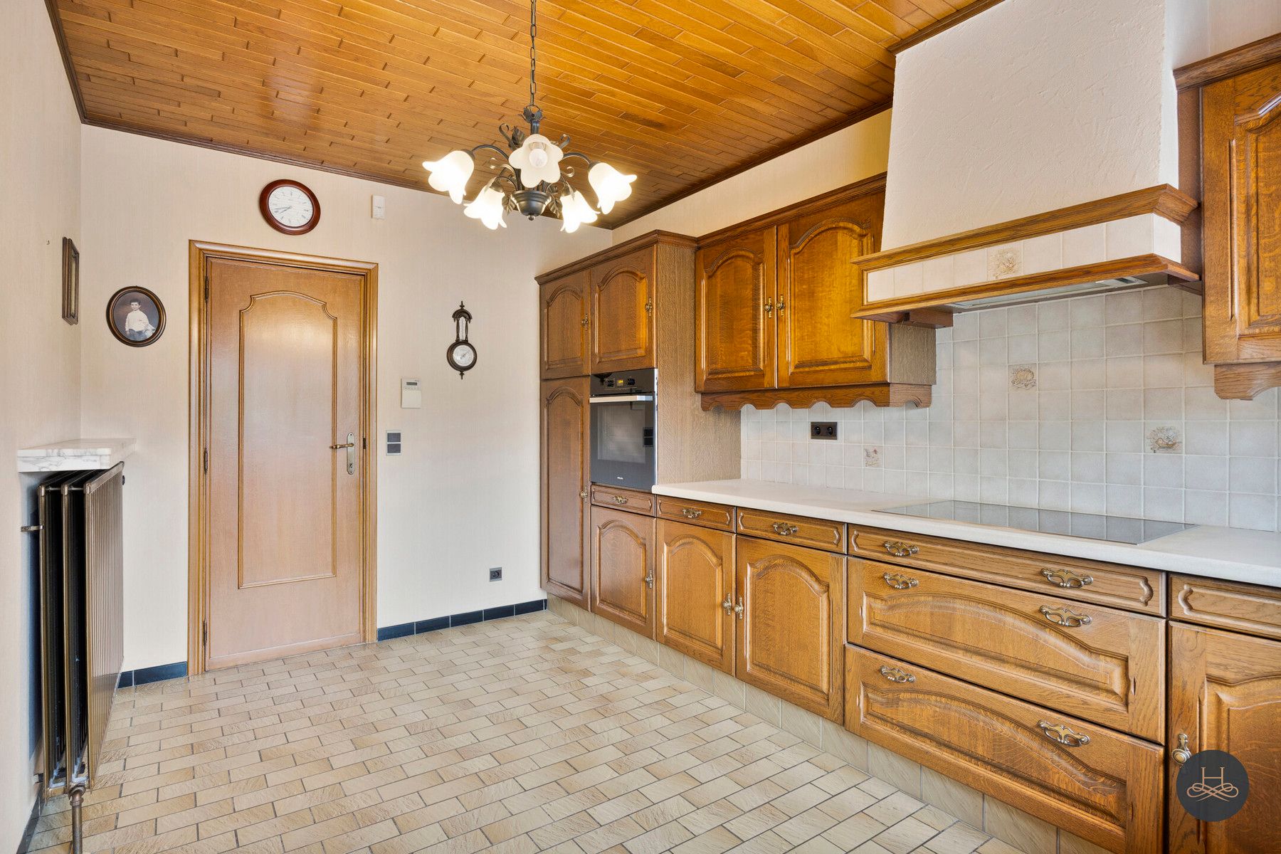 Uitstekend onderhouden woning met prachttuin op toplocatie foto 19