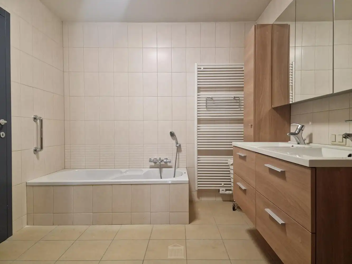 Ruim (126m²) en lichtrijk appartement met 3 slaapkamers, 2 terrassen in het stadscentrum! foto 23