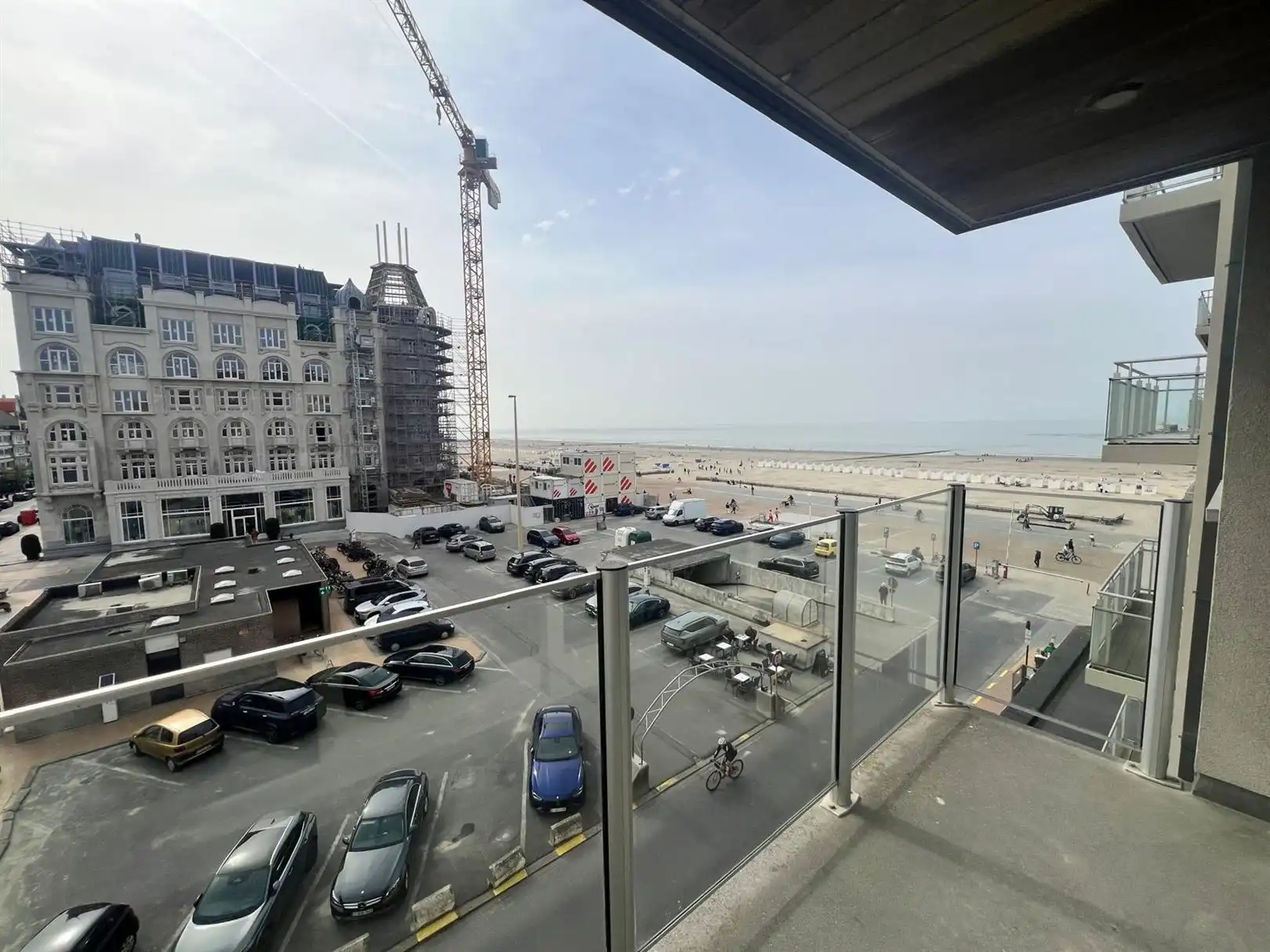 Ruim appartement op exclusieve ligging foto 12