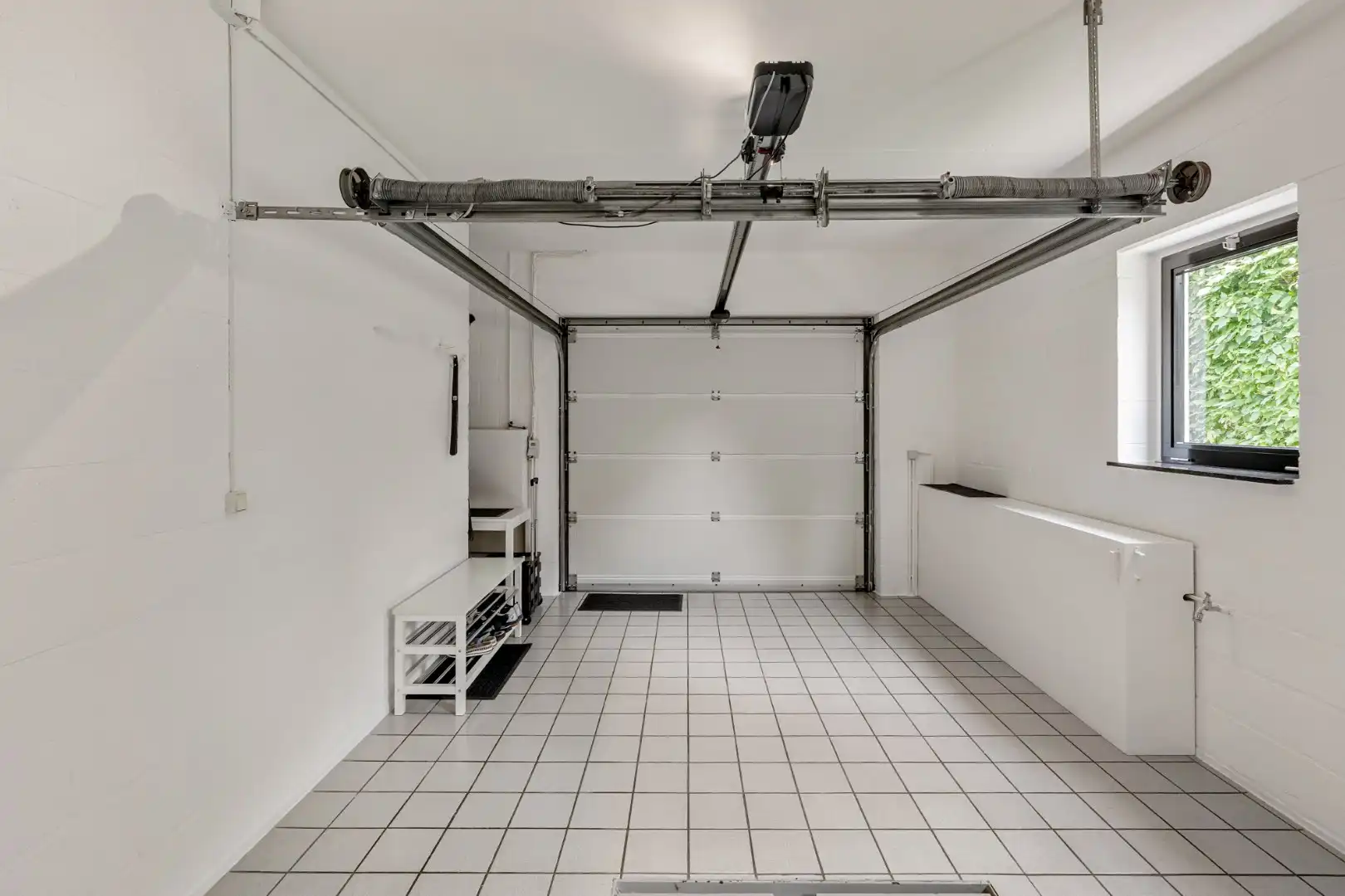 Moderne architectenwoning met mooie tuin en zwembad, 5 slaapkamers in Hasselt, OB op 8a12ca in doodlopende straat foto 41