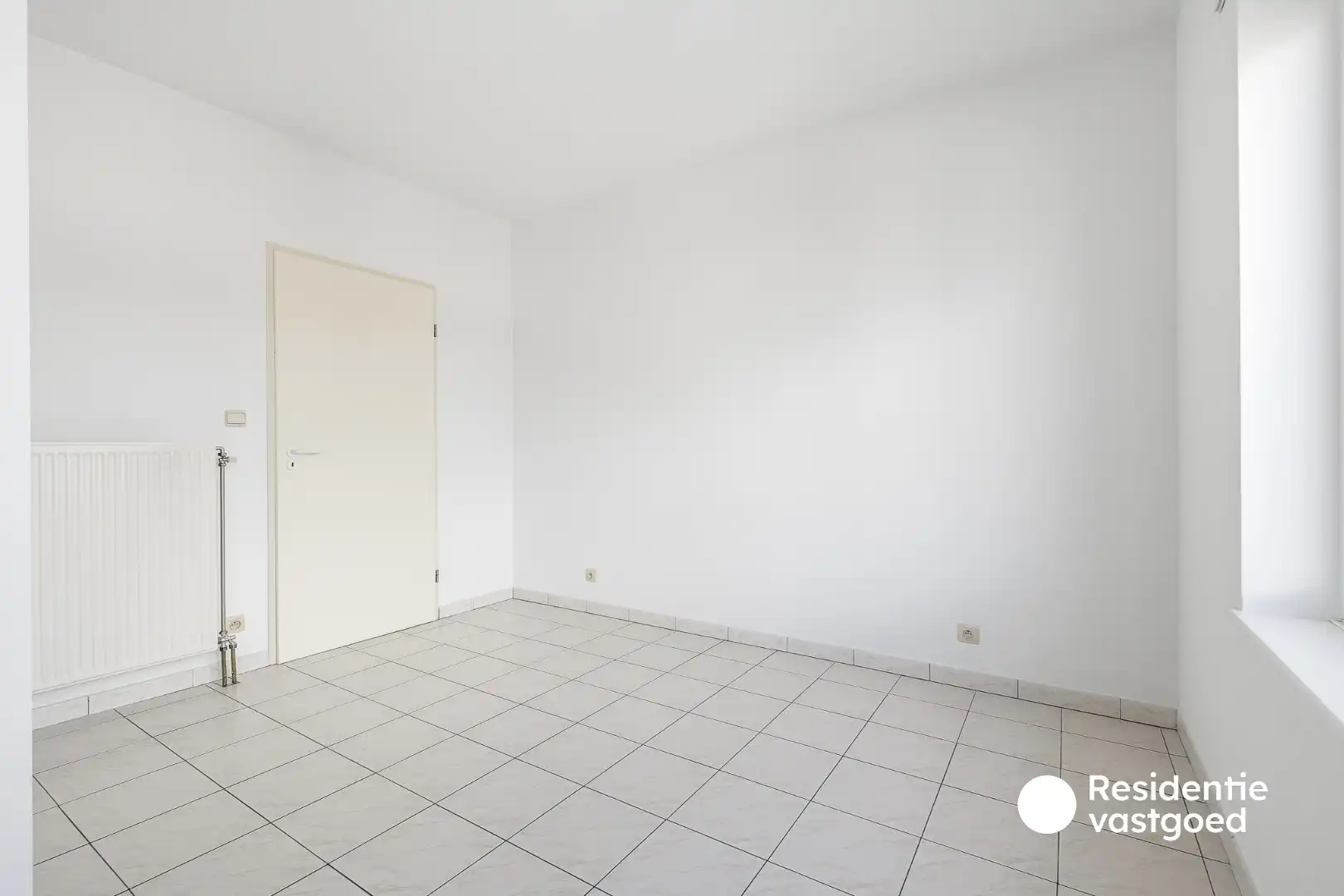 Instapklaar 2-slaapkamerappartement met garage in Blankenberge foto 14