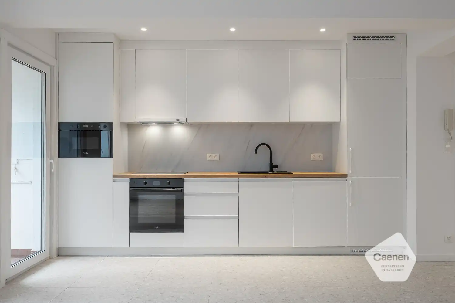 Gerenoveerd twee slaapkamer appartement in centrum Oostende! foto 6