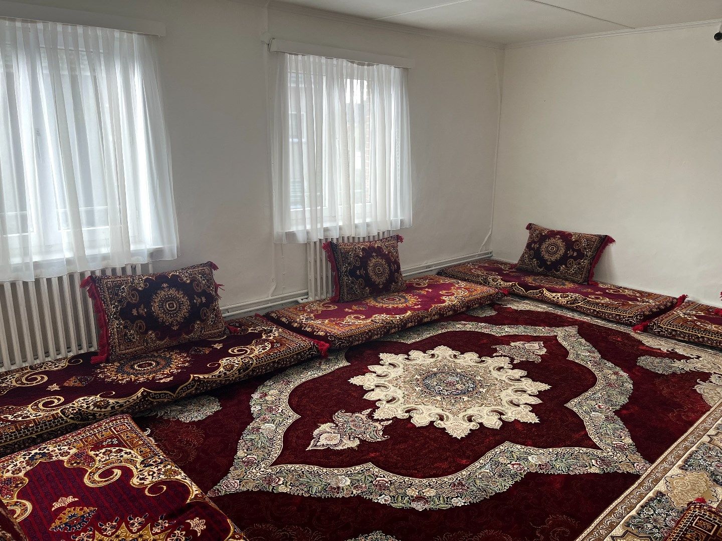 Ruime woning met tuin en garage te Sijsele foto 7