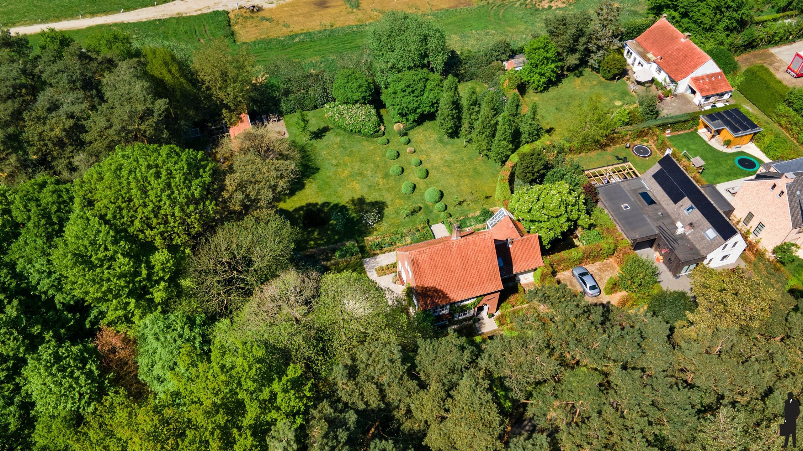 AUTHENTIEKE VILLA MET PARKTUIN EN VERKAVELINGSPOTENTIEEL foto 39