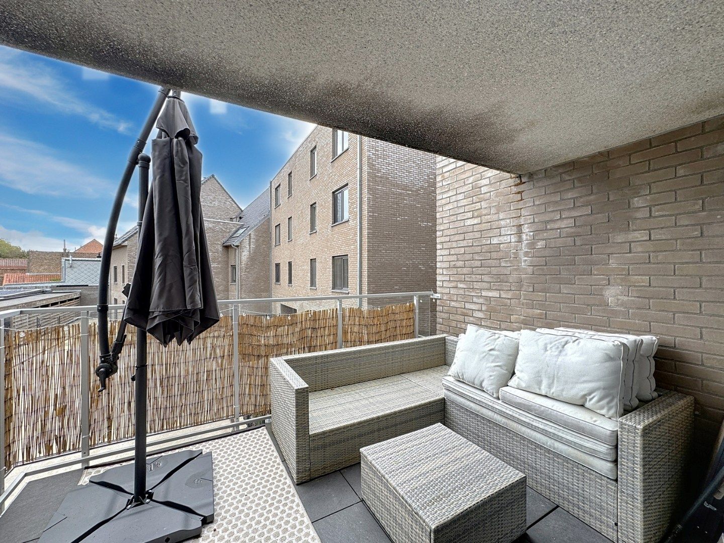 Recent en centraal gelegen app. met 2 slaapkamers, terras en autostandplaats foto 6