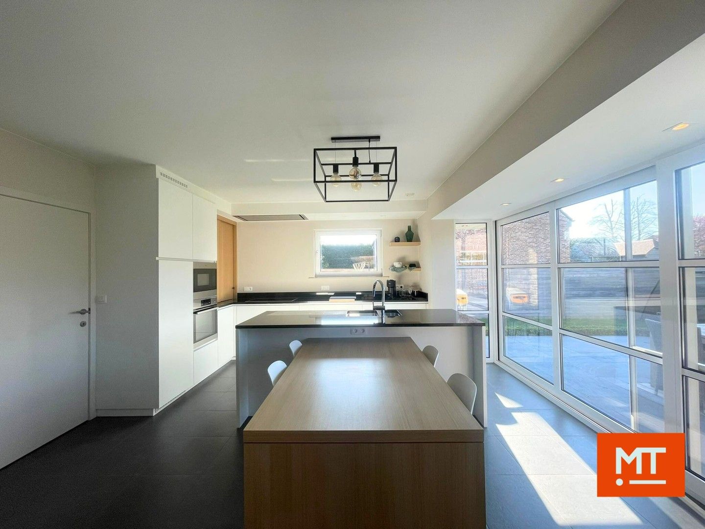 Residentieel gelegen villa met 3 slaapkamers, Zuidgerichte tuin en carport in Passendale foto 7