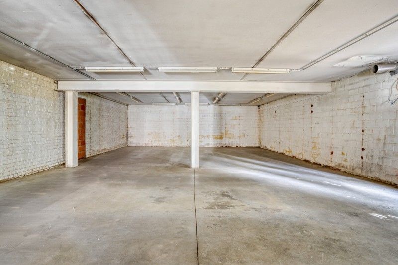 Ruime eigendom met tal van mogelijkheden TE KOOP nabij het centrum van DESSELGEM! foto 10