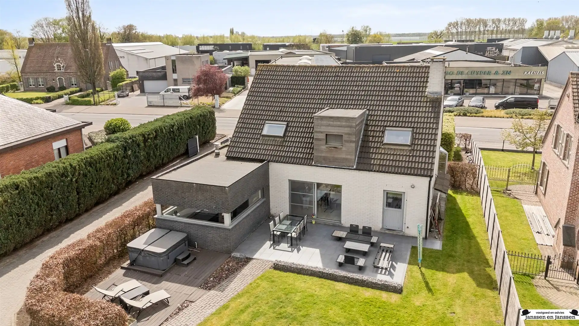 Energiezuinige woning op een perceel van 1991 m2 foto 2