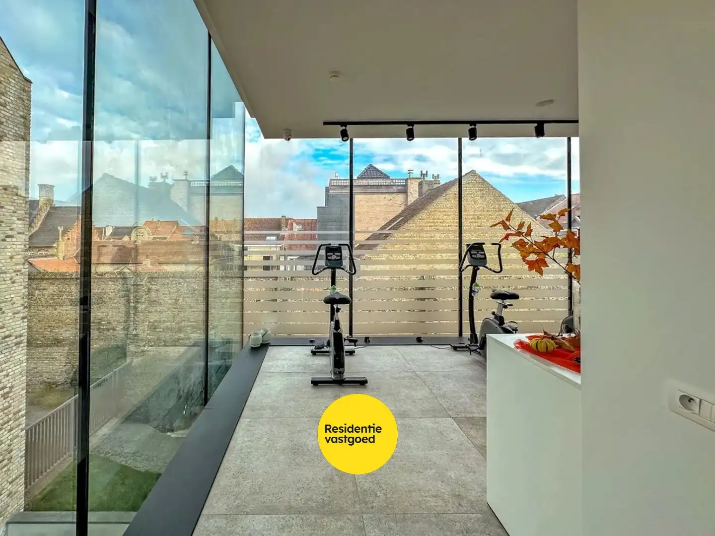 Uiterst goed onderhouden assistentieflat (55m² + 11m² terras) met 1 slaapkamer te Nieuwpoort.  foto 16