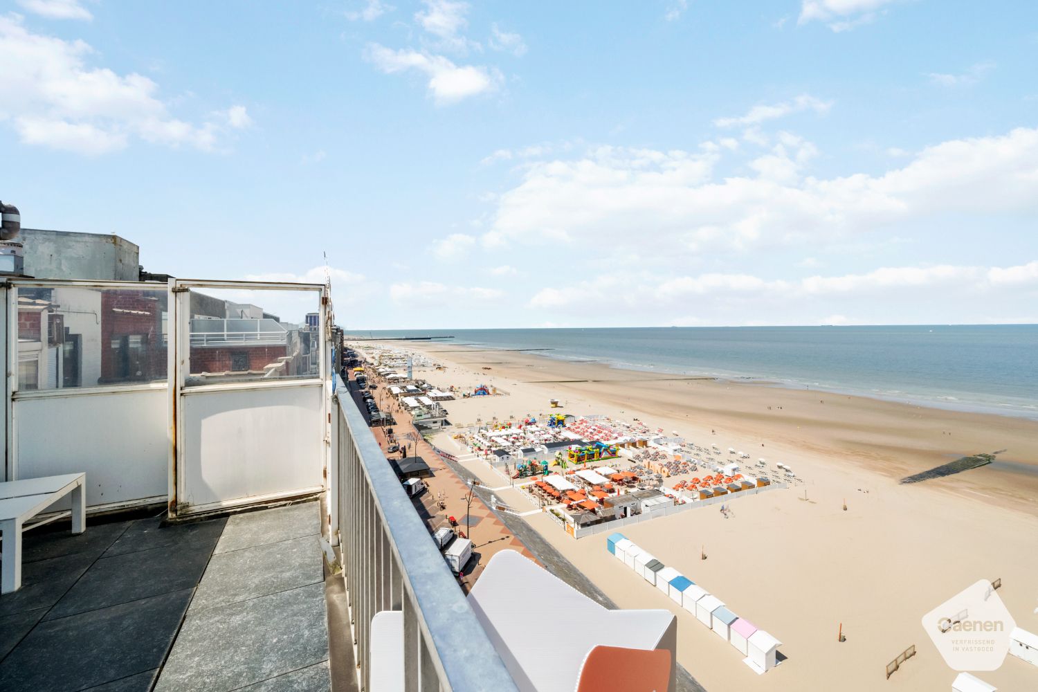 Instapklare gemeubelde penthouse met één slaapkamer en met een prachtig zicht over de zee. Met garagebox op het Casinoplein inbegrepen. foto 10