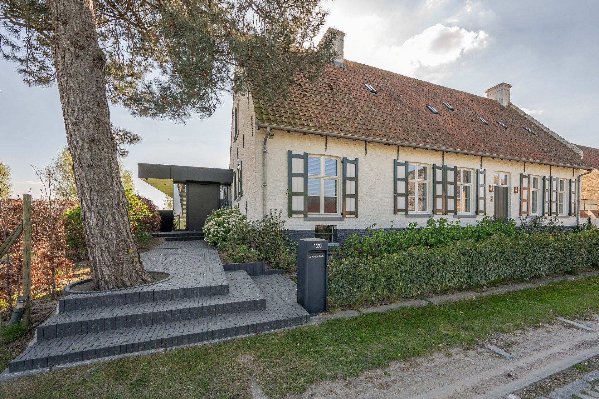 Uniek eigendom met adembenemende zichten gelegen op een perceel van ongeveer 3000 m². foto 25