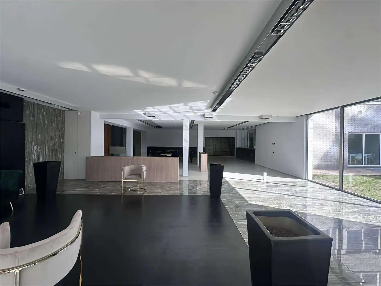 UNIEKE KANTOREN MET PARKING EN VERSCHILLENDE OPPERVLAKTES foto 30