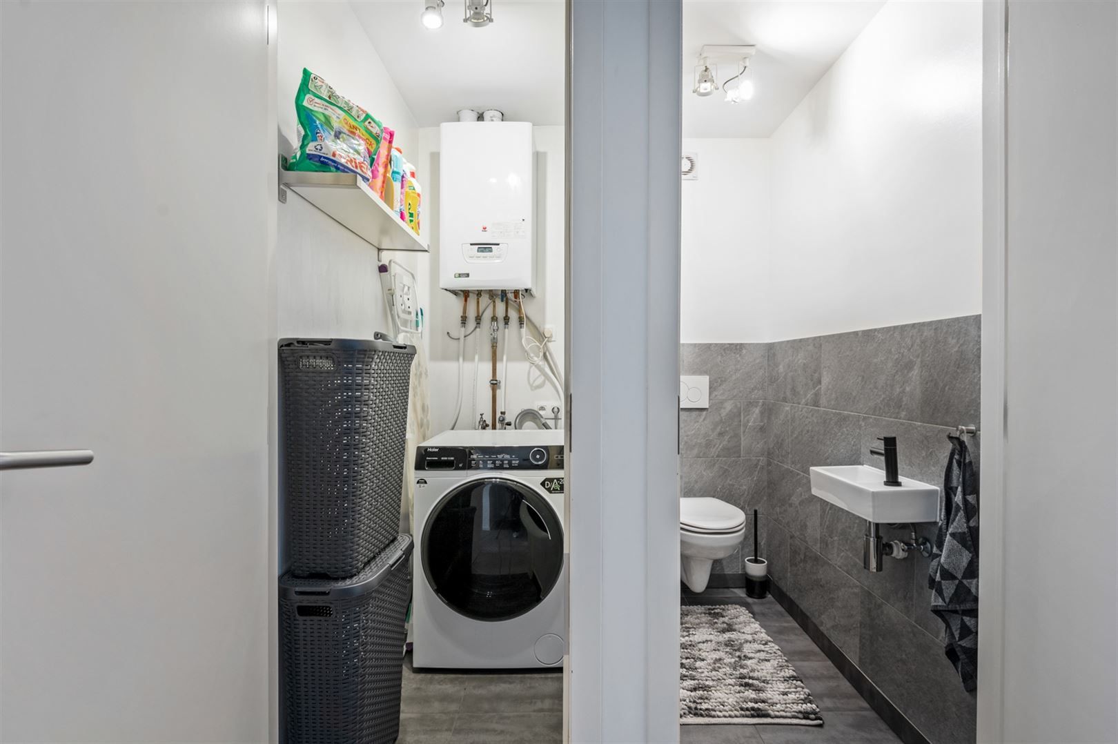 Recent gerenoveerd appartement ca. 88m2 met 2 slaapkamers en terras. foto 12