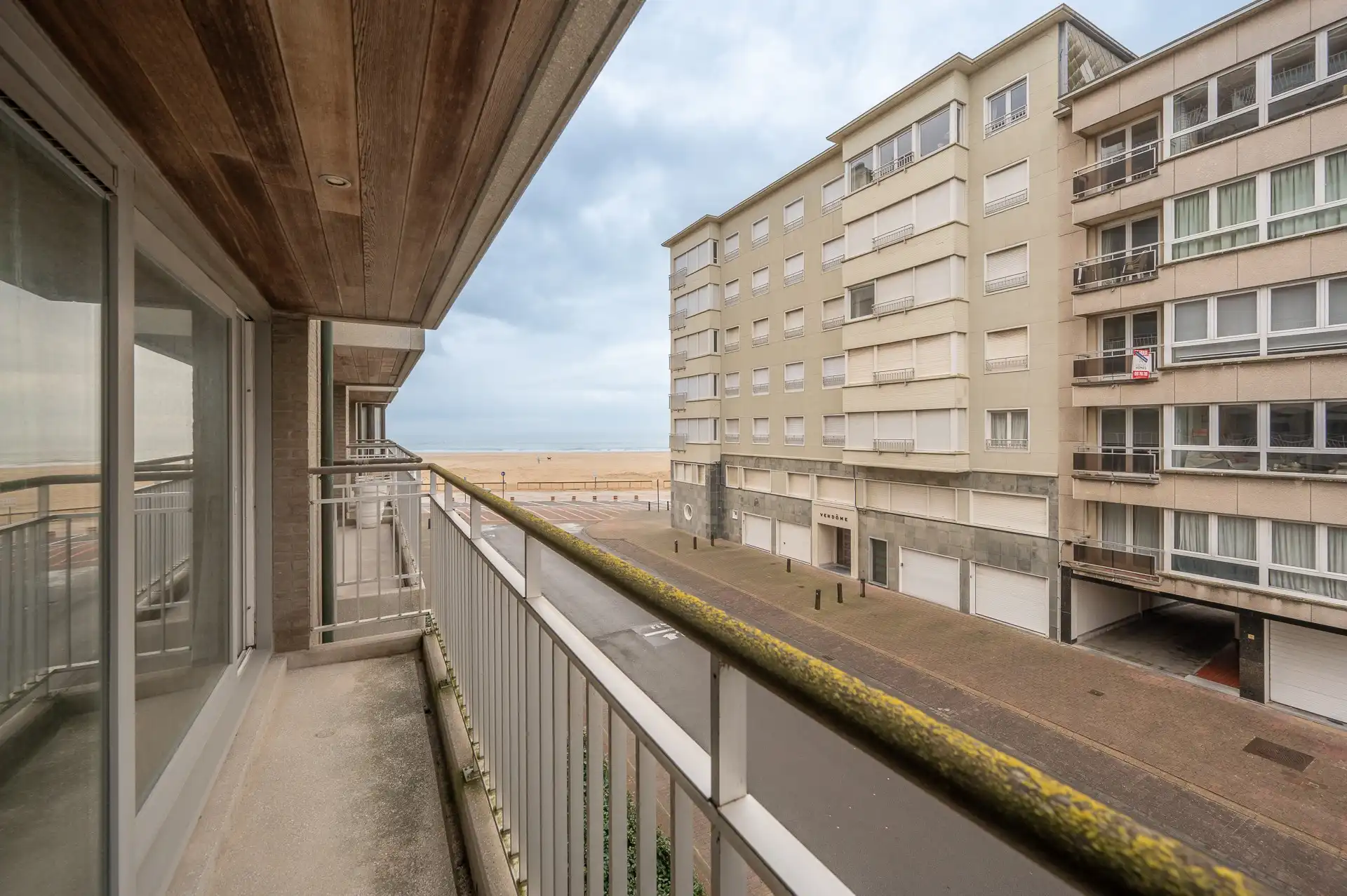 Gezellig appartement met 2 slaapkamers en zijdelings zeezicht foto 3