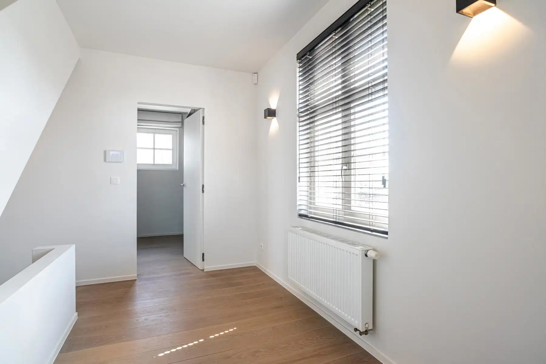 Exclusieve instapklare woning met zwembad en open groenzicht foto 26