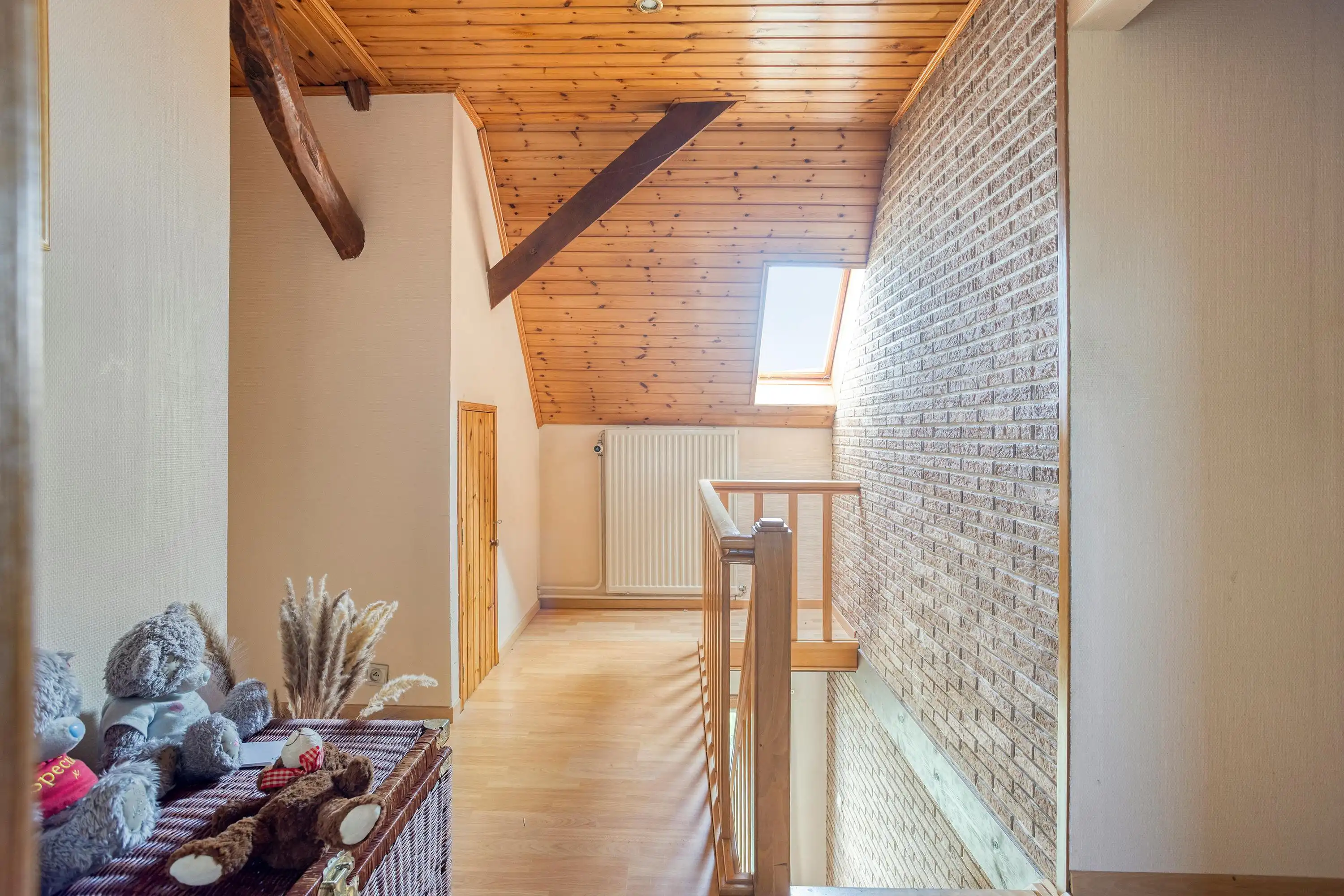 Instapklare woning (4 slpk) (+ magazijn) op 2.497 m² foto 10