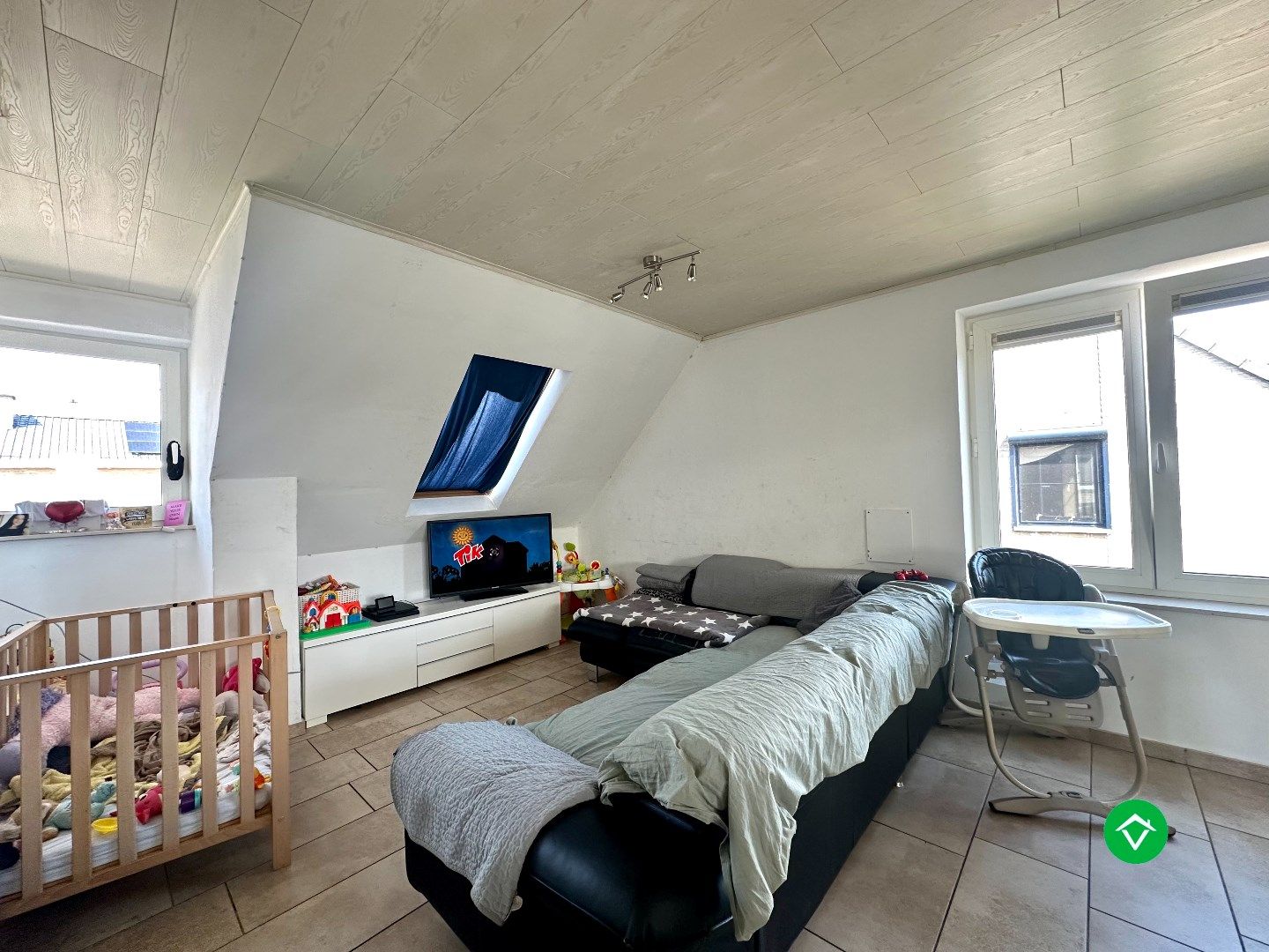 Instapklaar appartement met terras en 3 slaapkamers in een rustige wijk te Eernegem foto 6