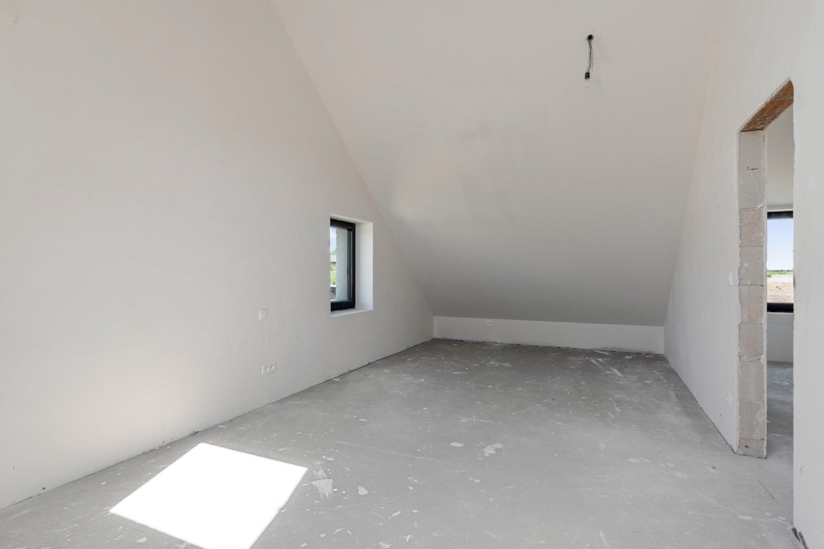 Exclusieve halfvrijstaande woning te koop na transformatie van bestaande hoeve naar 2 casco+ BEN-woningen!  foto 23