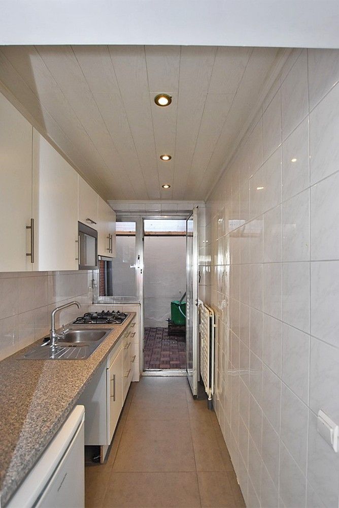 Gelijkvloers appartement met terras op gunstige locatie te huur! foto 5