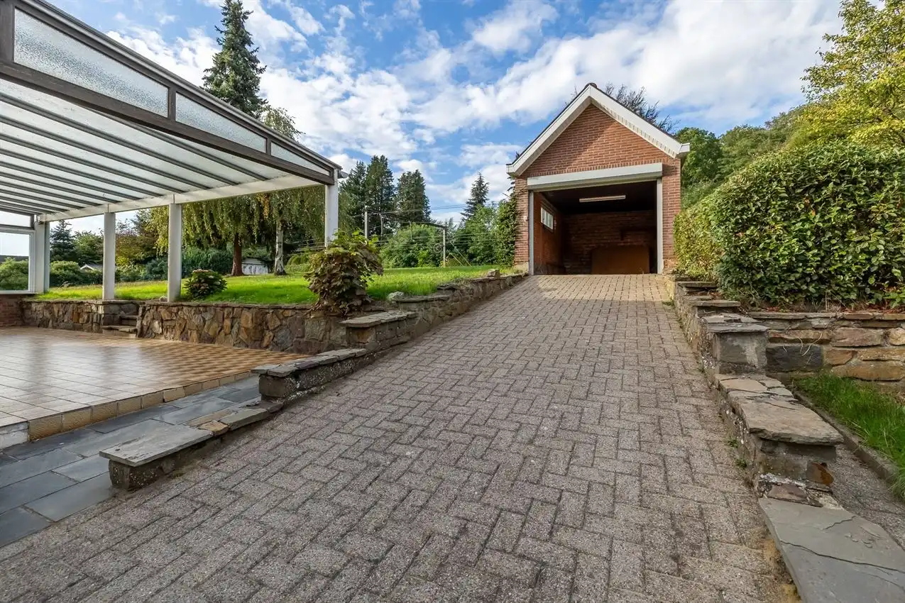 Karaktervolle vrijstaande woning met uitbreidingspotentieel in centrum foto 5