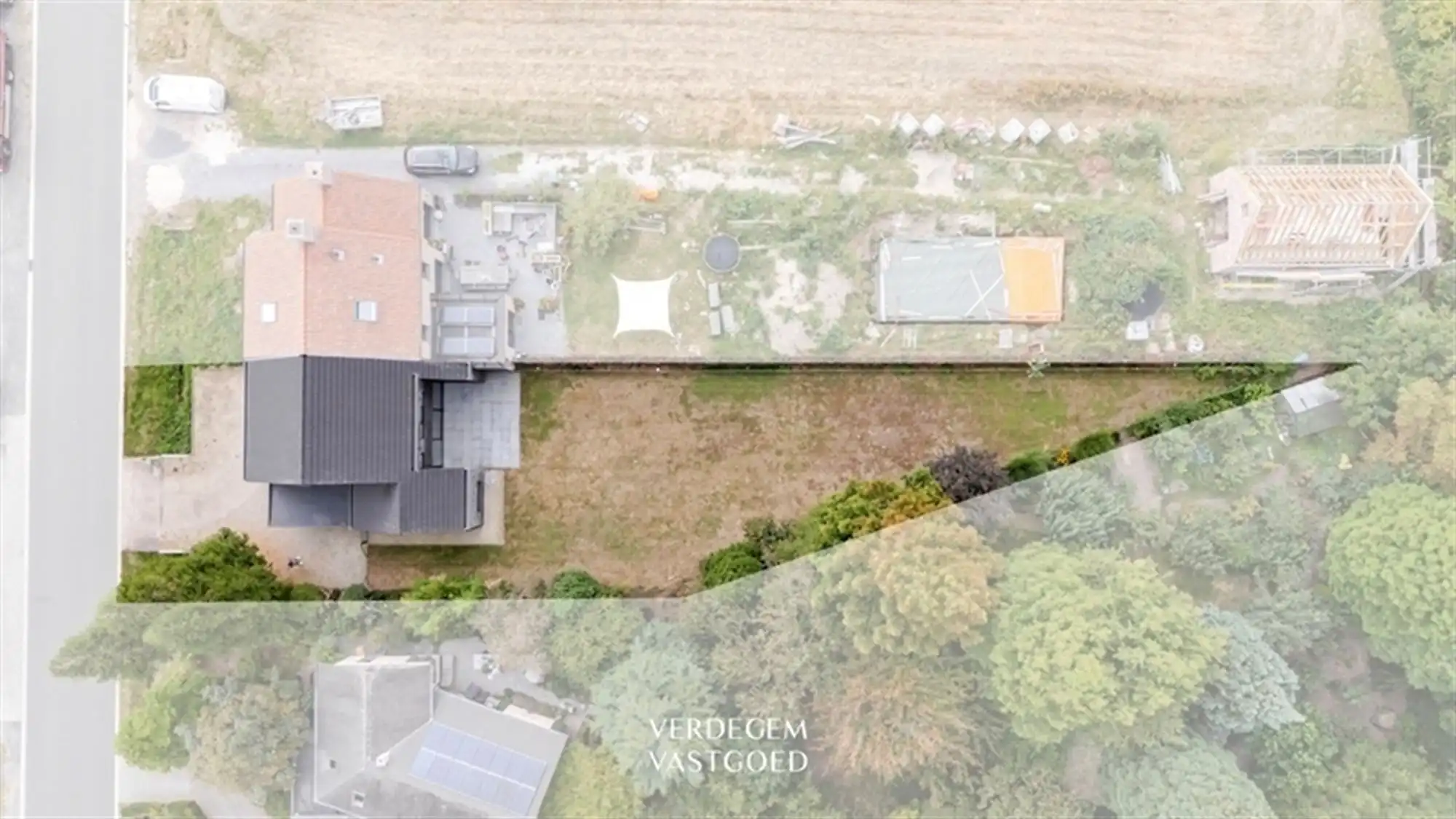 Moderne luxe en comfort in recente woning met 4 slaapkamers foto 26