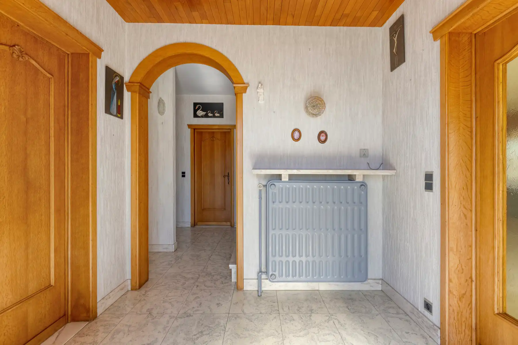 Te renoveren woning met 5 slaapkamers foto 3