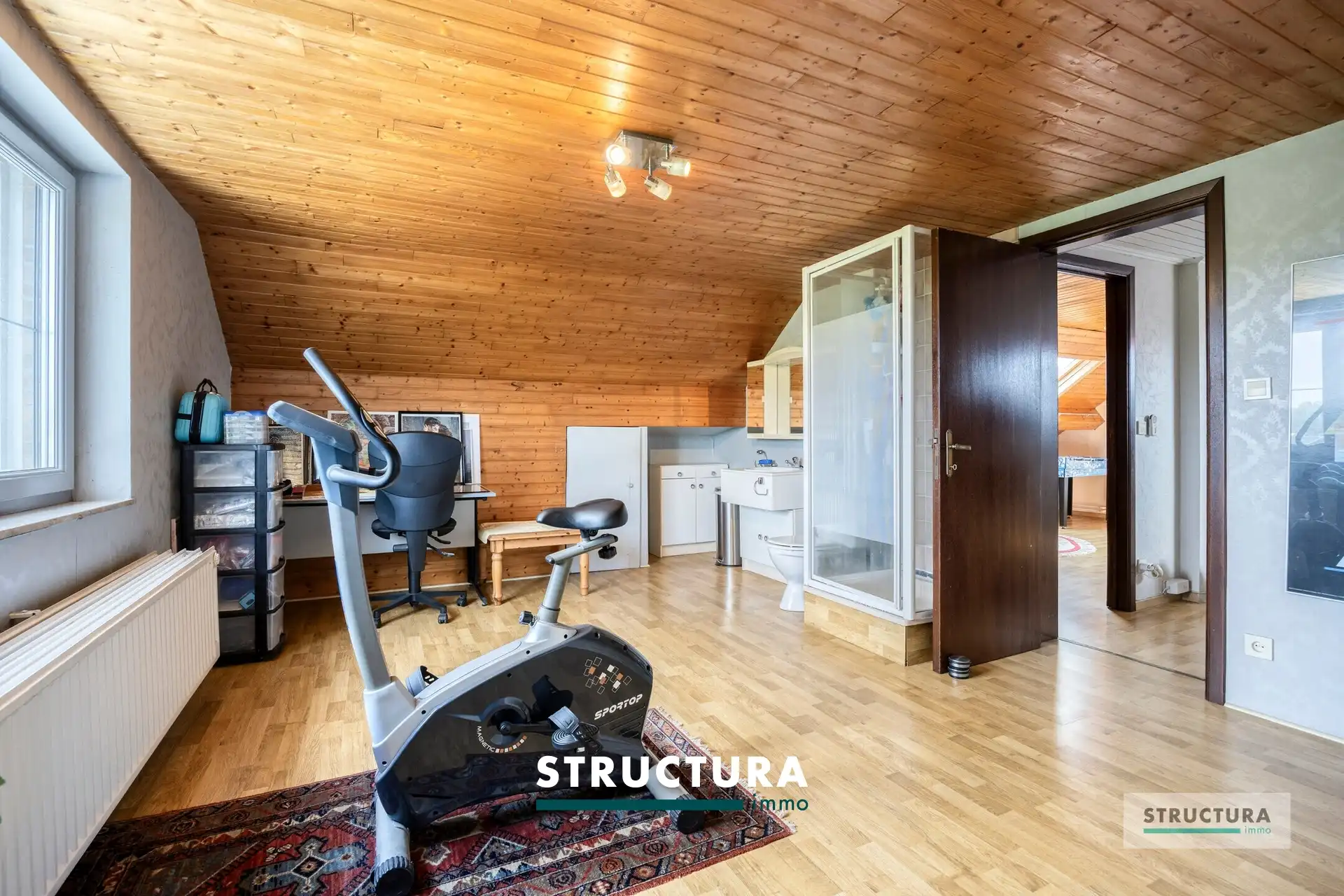 Ruime villa op absolute voorkeursligging in Relegem! foto 31