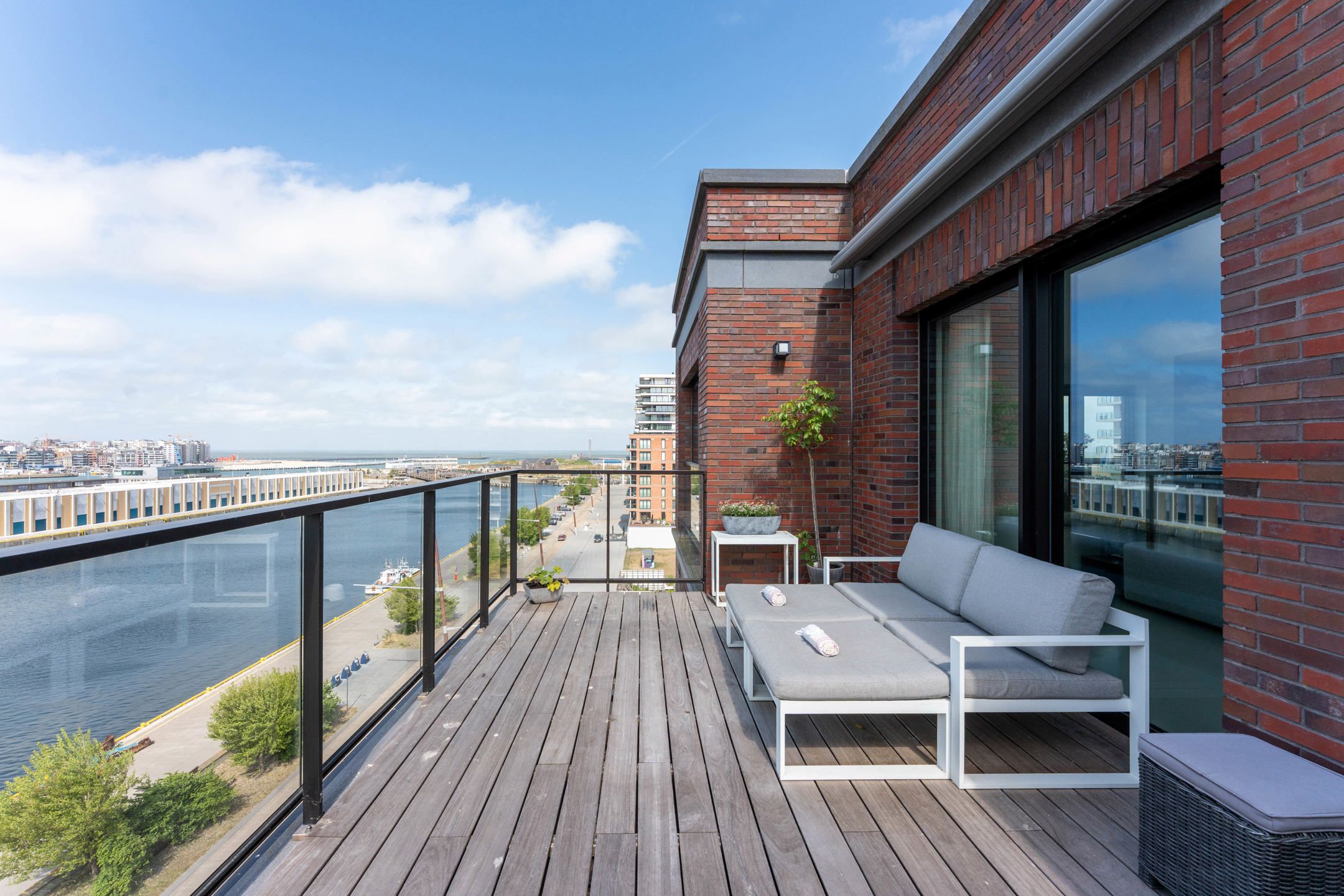 OOSTENDE - Uitzonderlijke penthouse met zicht op zee foto 3