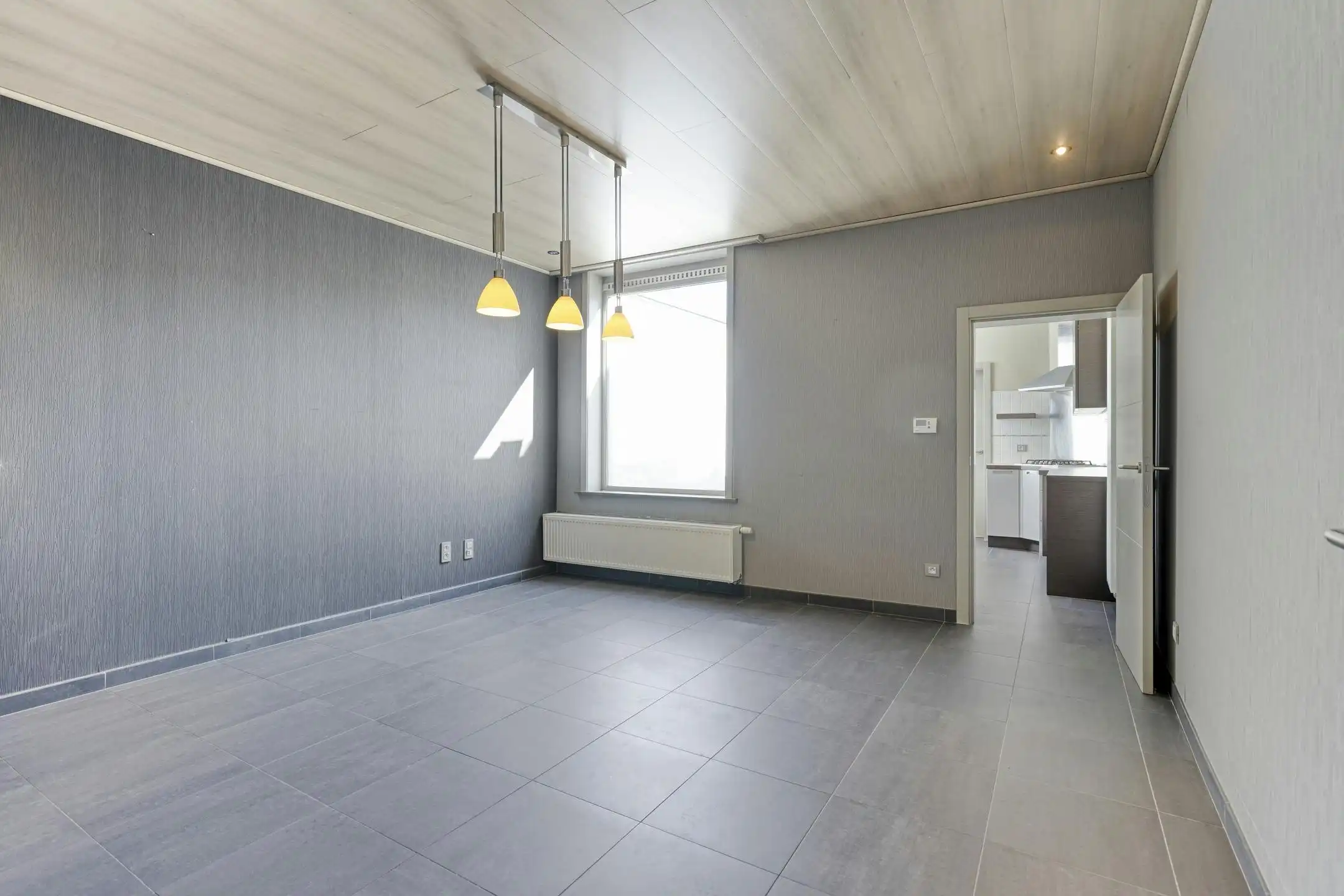 Charmante woning met 3 slaapkamers en koer in centrum Brugge foto 5