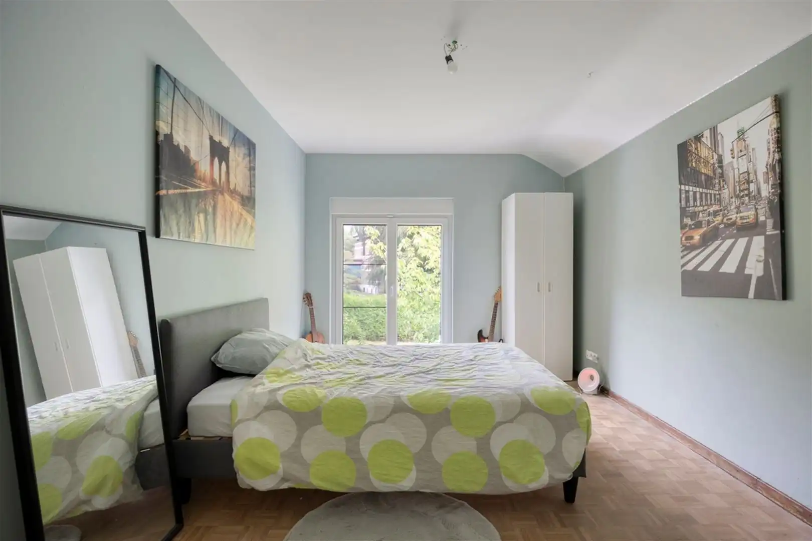 Gerenoveerde, energiezuinige villa met 6 slaapkamers. foto 21