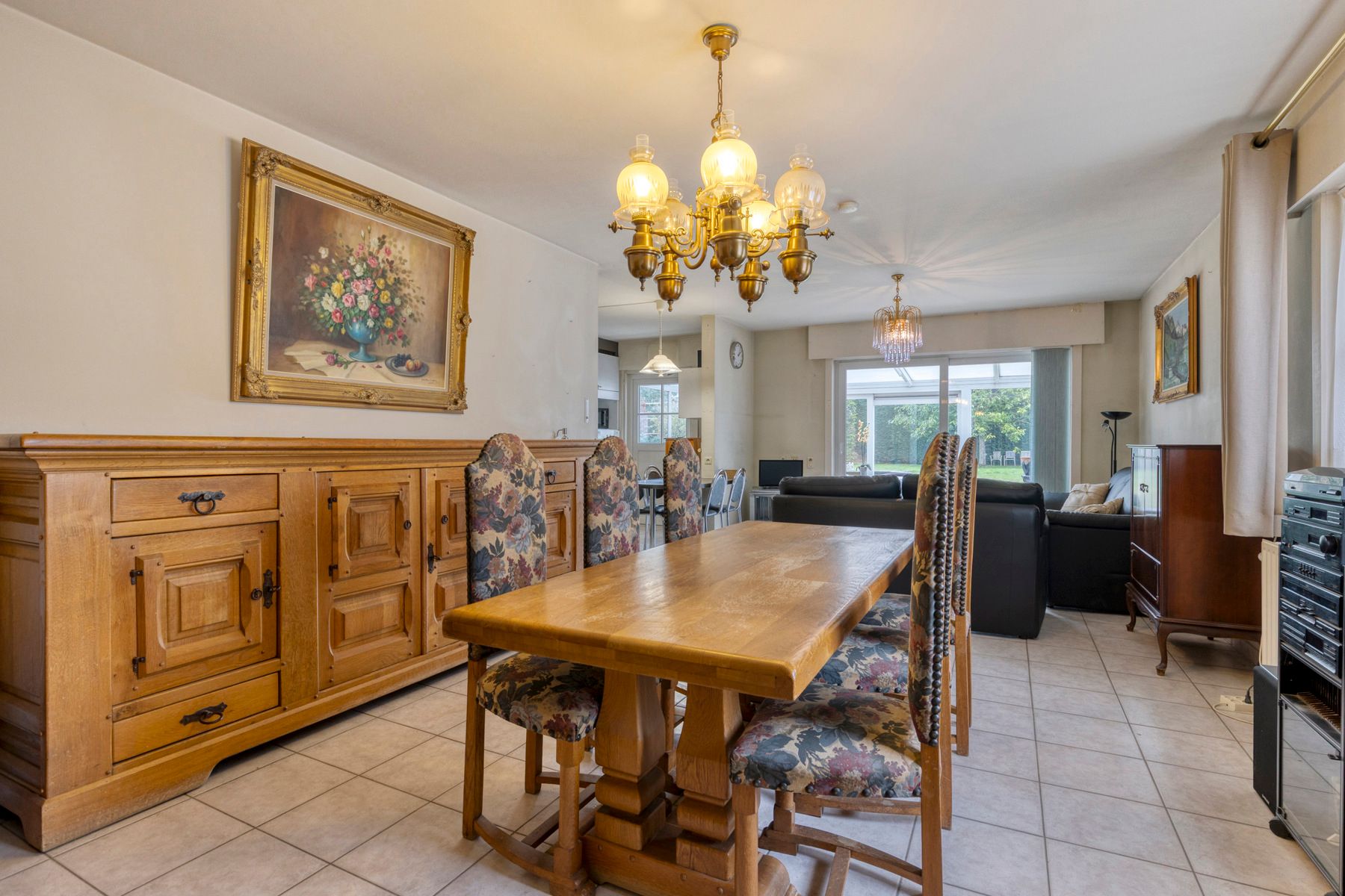 Bungalow met 2 slaapkamers op 6a 19ca en garage! foto 4