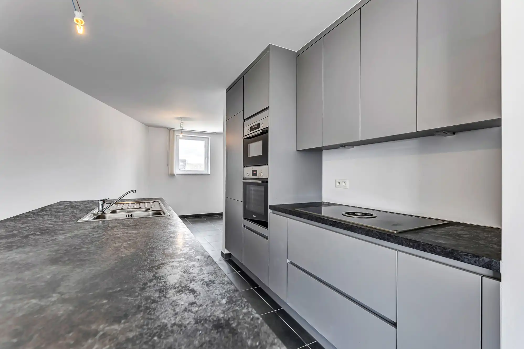 Uniek centraal gelegen duplex met ruim terras foto 9