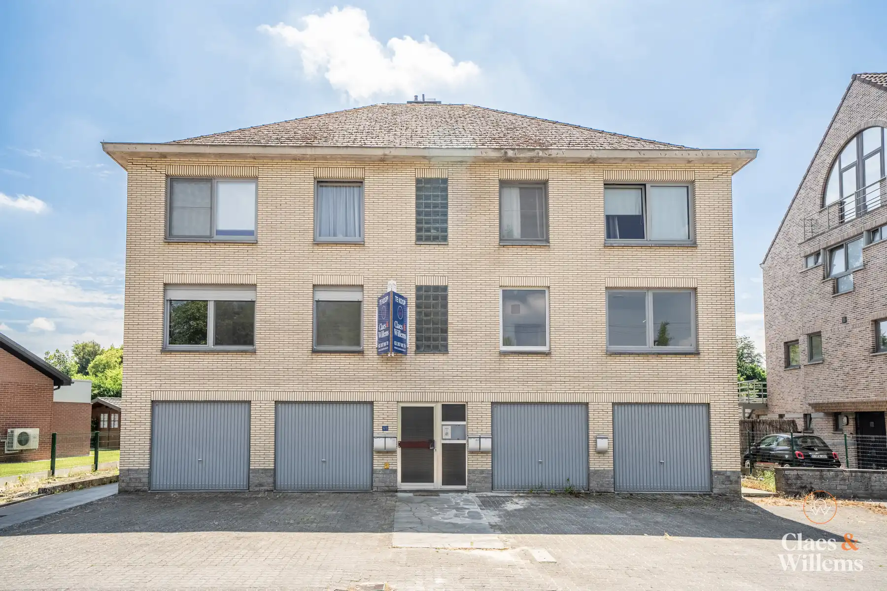 Instapklaar appartement met garage foto 17