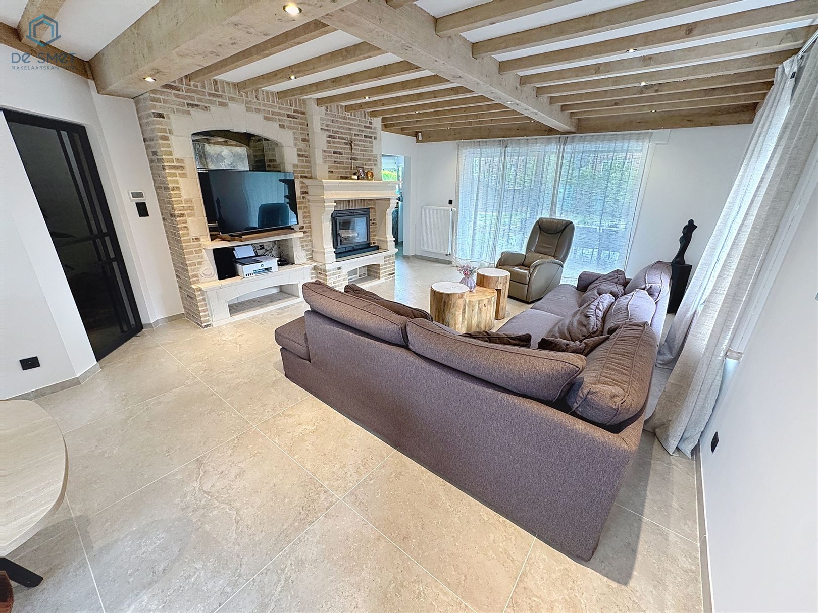 Prachtig gerenoveerde villa met 4 slaapkamers, garage en zwembad foto 3