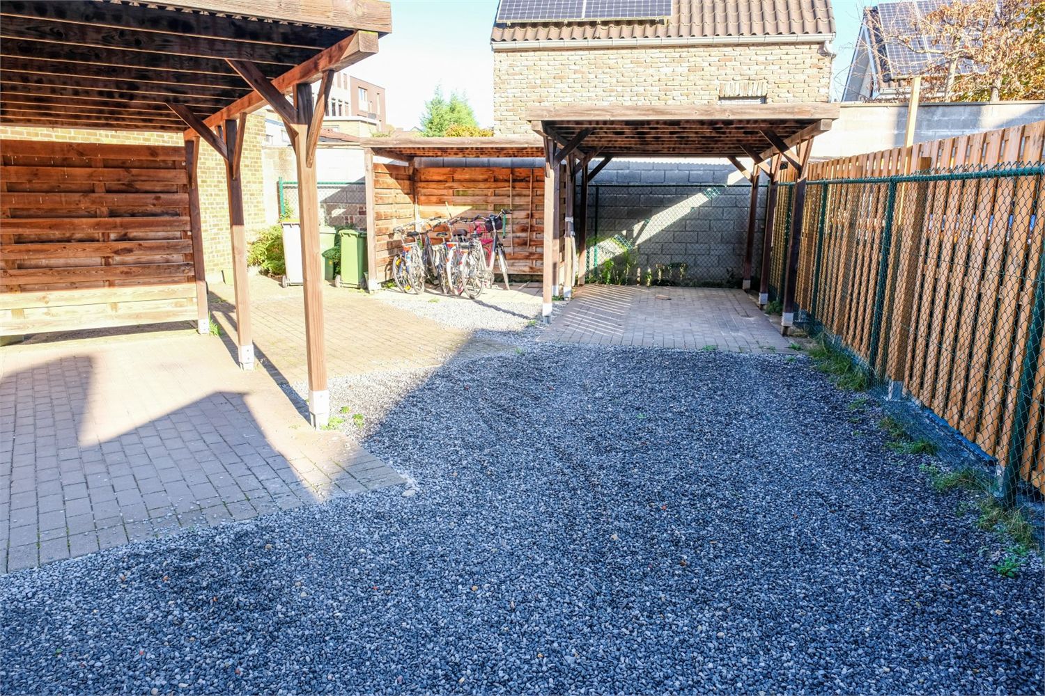 Prachtig appartement met twee autostaanplaatsen te huur in Smeermaas (Lanaken) foto 23