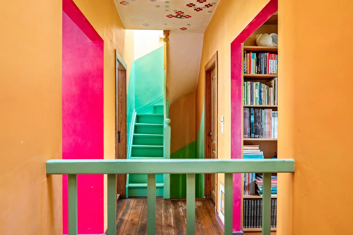 Unieke gezinswoning met 5 slaapkamers en tuin in Borgerhout! foto 11