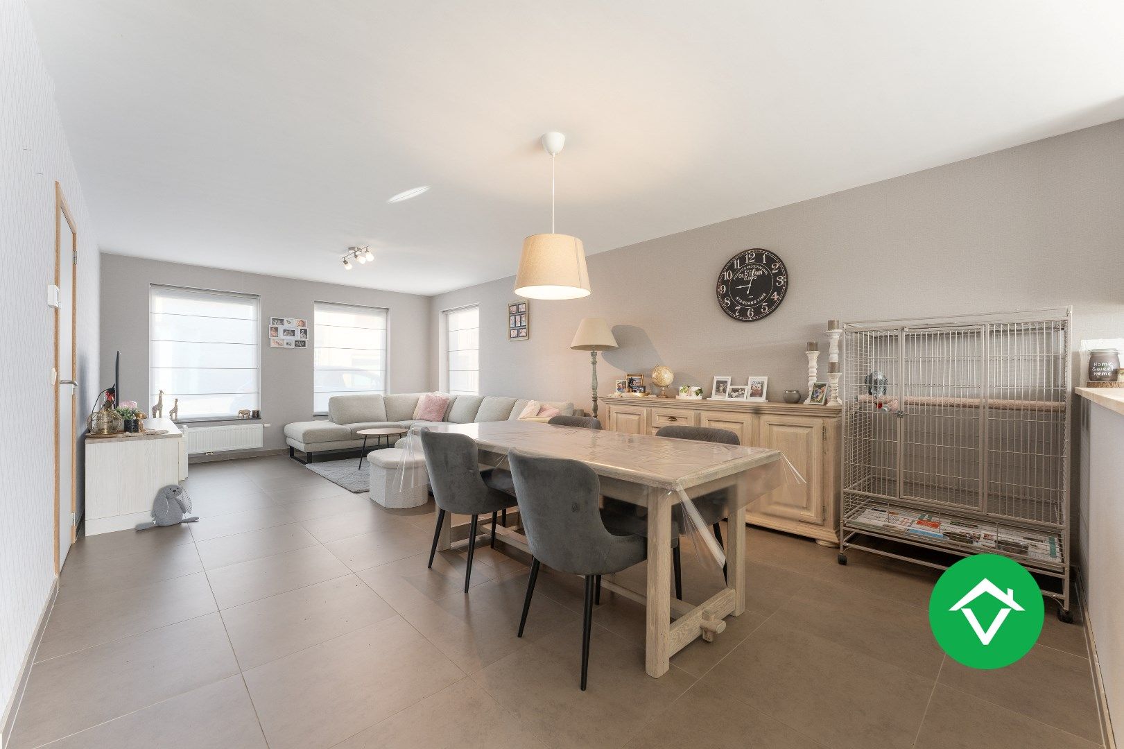 Instapklare, recente woning (2018) met 4 slaapkamers en garage in hartje Koekelare. foto 4