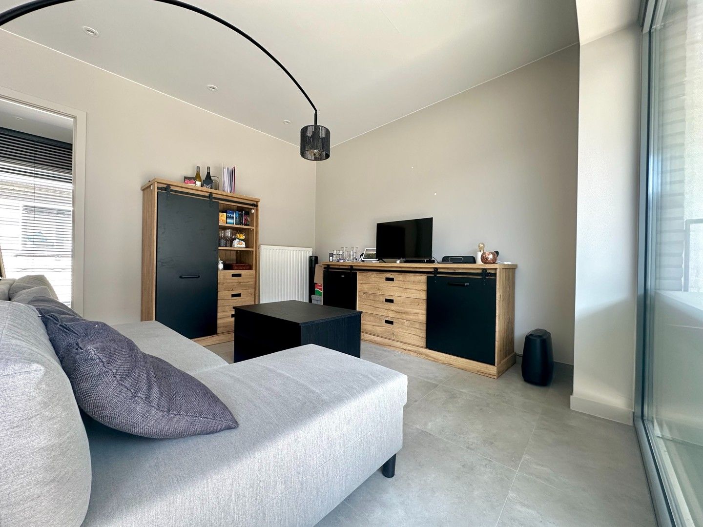 Twee-slaapkamer appartement te huur in het bruisende hart van Aalst foto 2