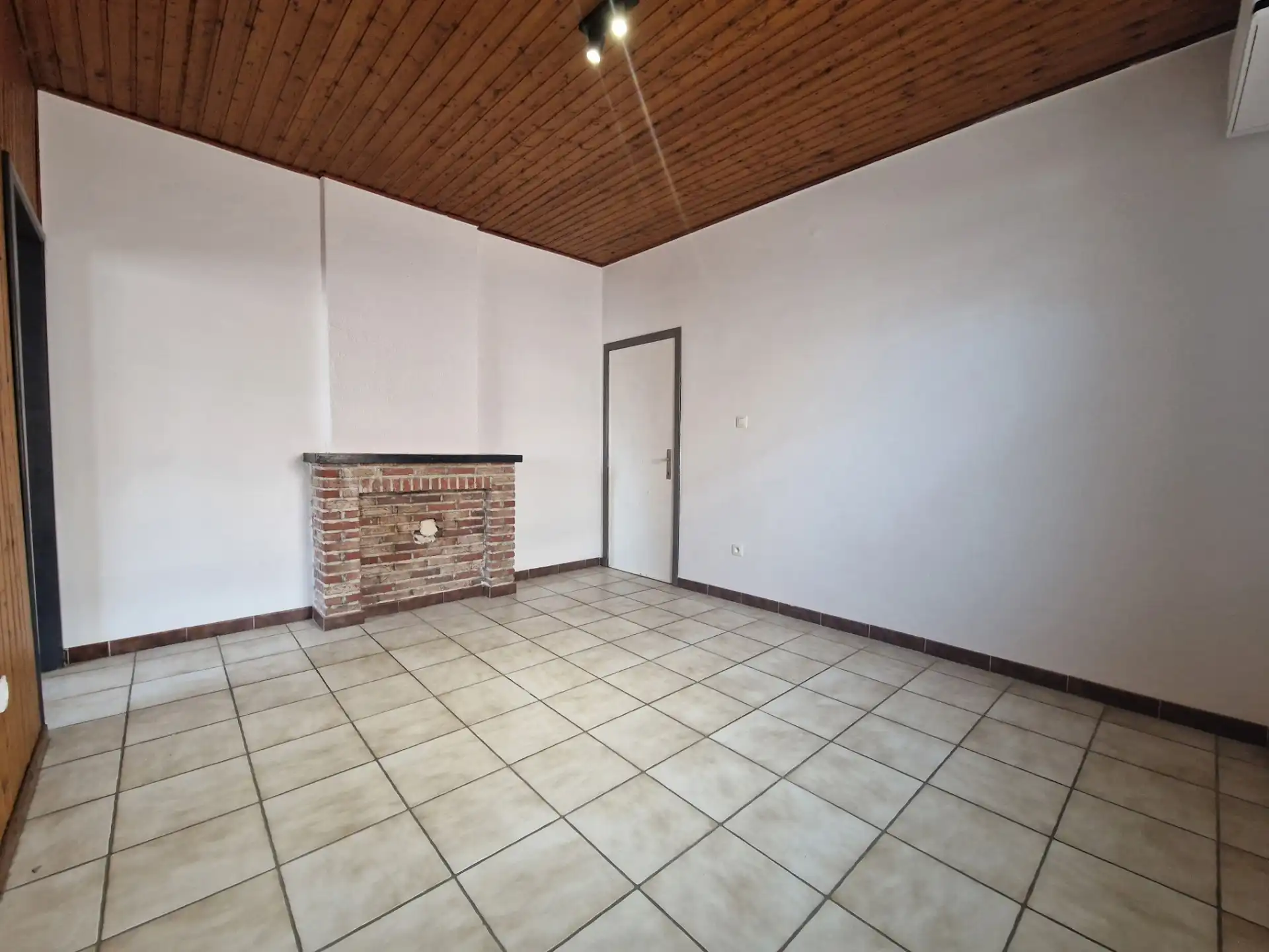 Appartement met 2 slaapkamers en garage op centrale locatie foto 4