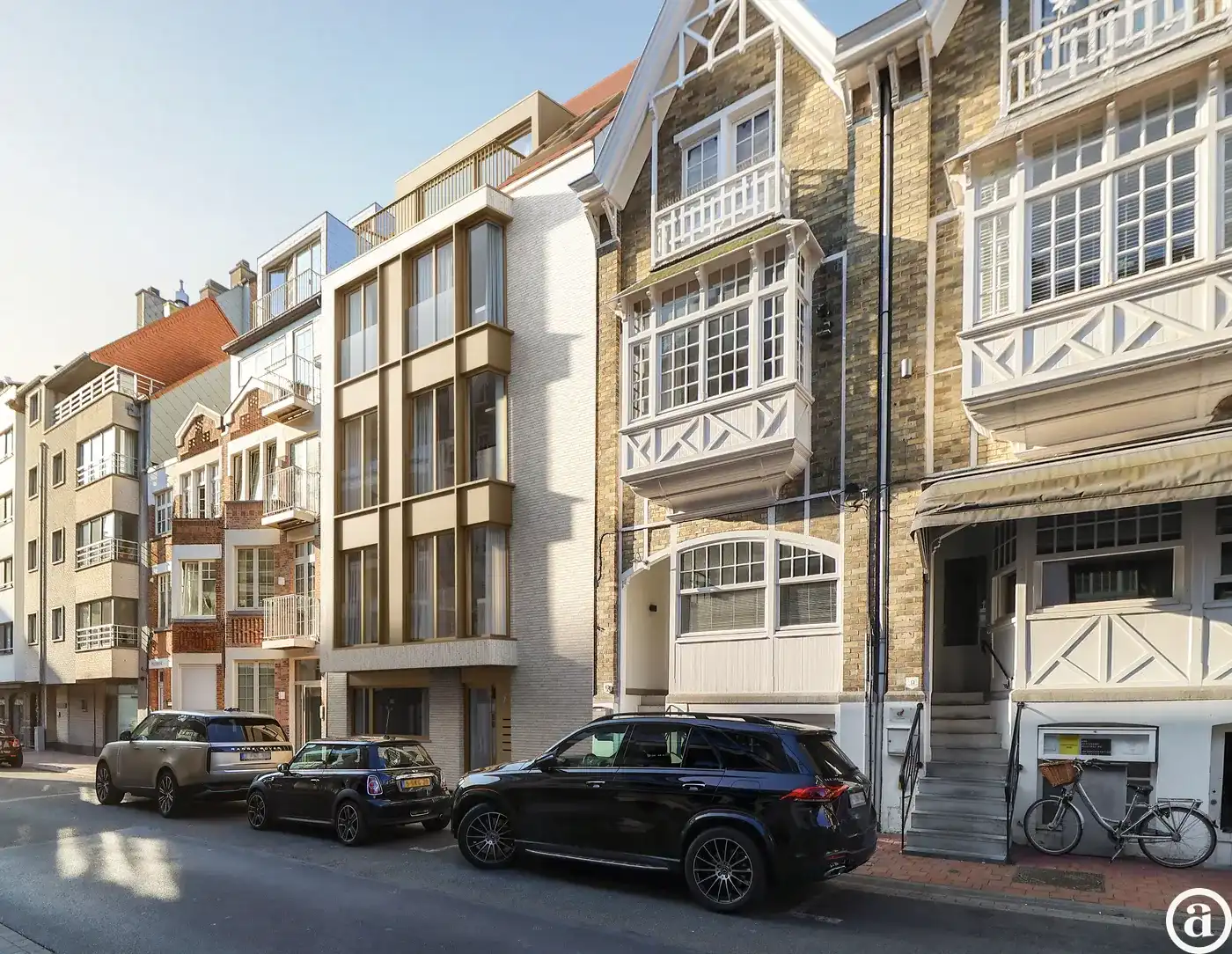 Gelijkvloers nieuwbouw appartement in hart van Knokke. foto {{pictureIndex}}