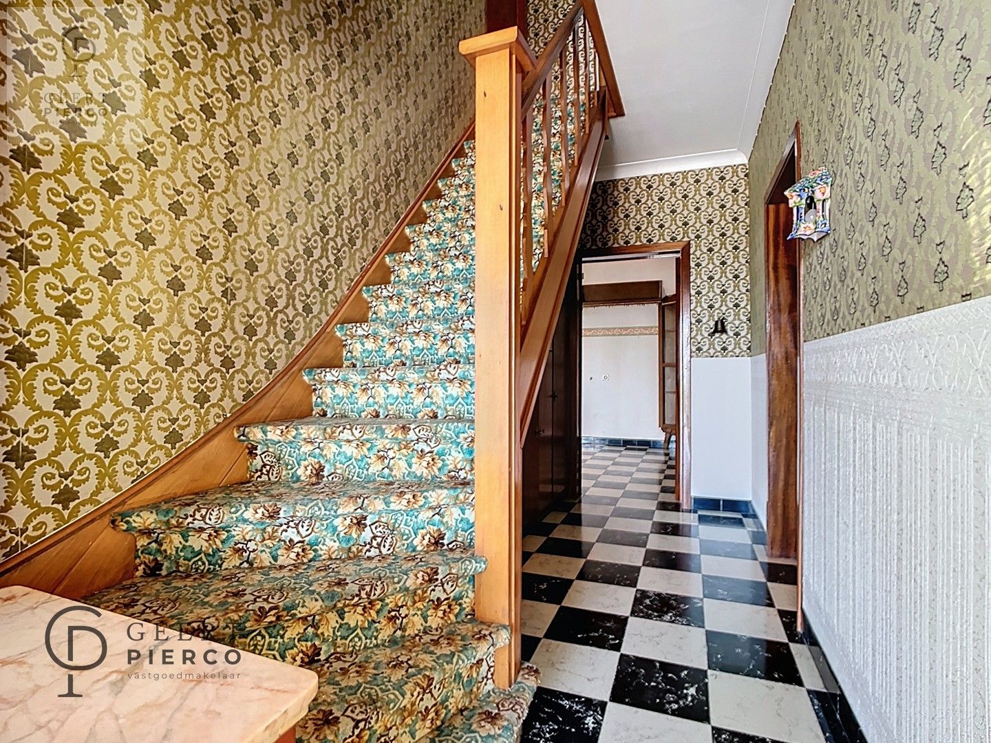 Deze te renoveren woning is gelegen in het landelijke Rumsdorp en dit op slechts enkele minuten rijden van Landen, Zoutleeuw en Tienen. foto 15