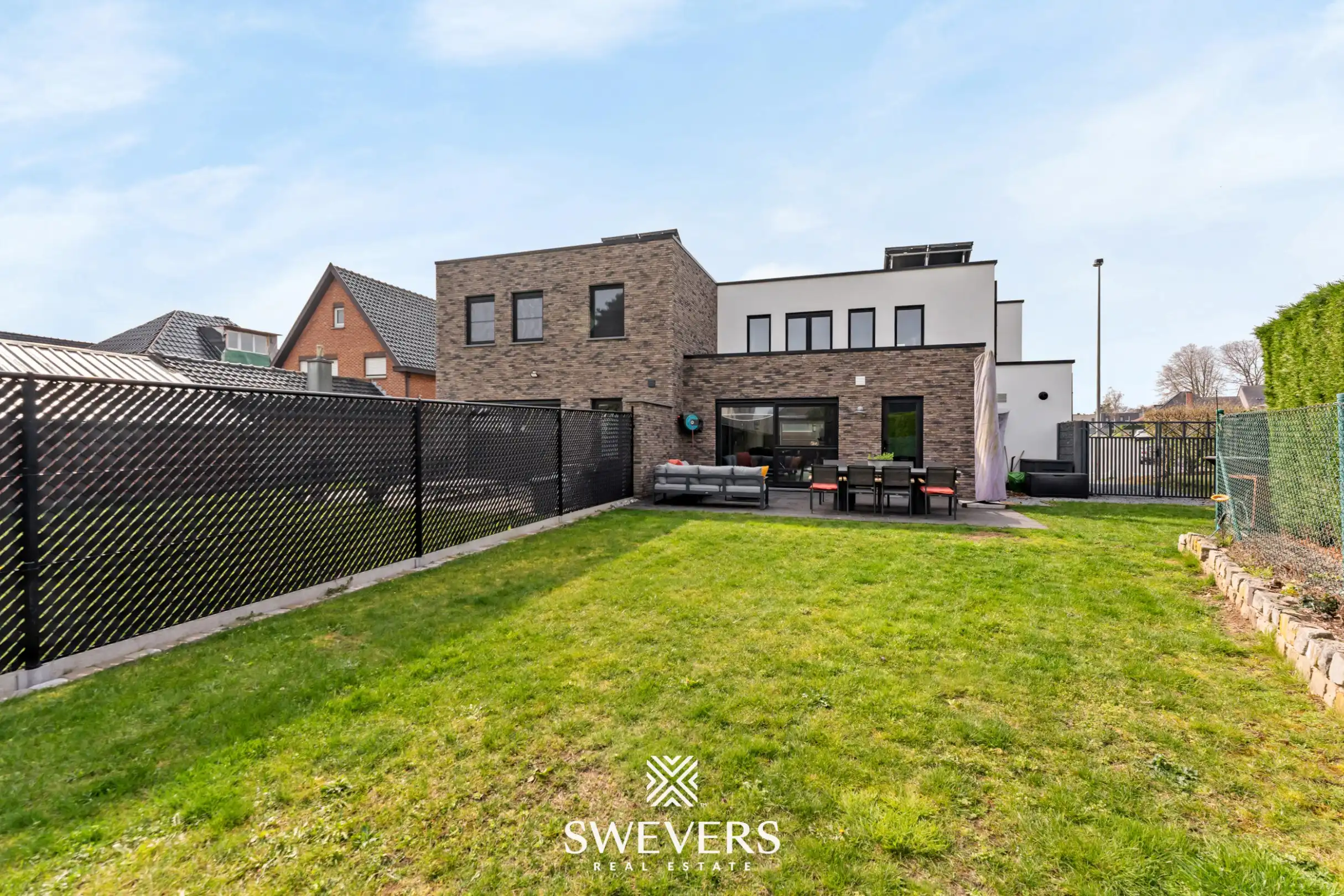 Modern wonen met garage en 3 volwaardige slaapkamers foto 21