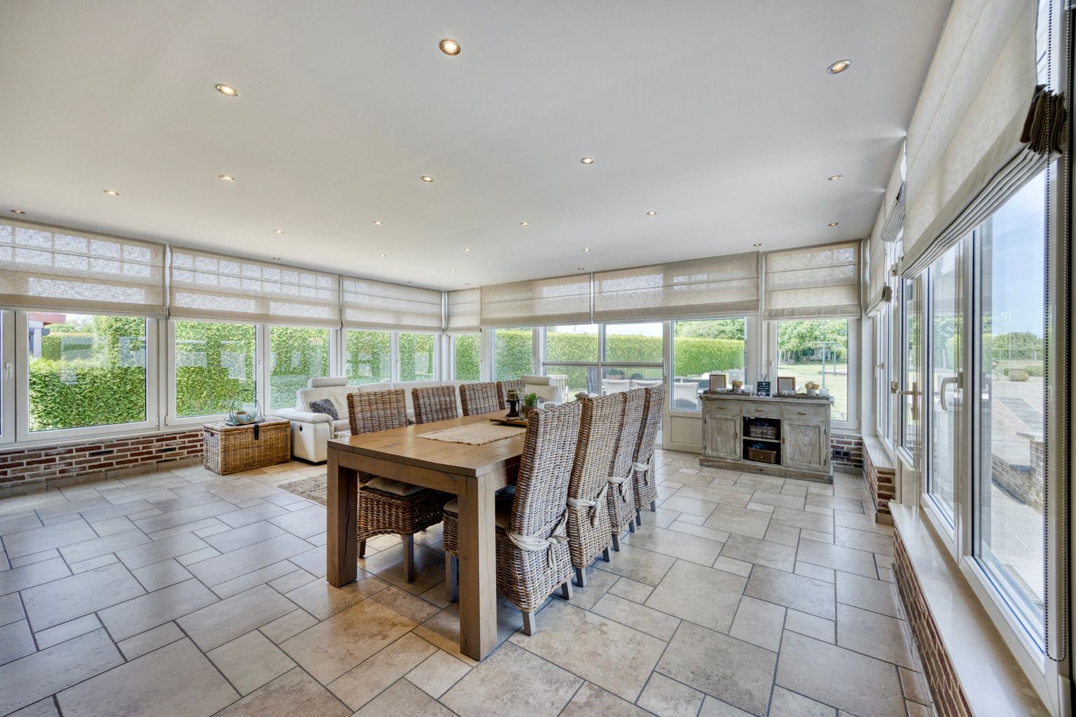 MOOIE, STIJLVOLLE WONING MET TUIN IN LINTER foto {{pictureIndex}}